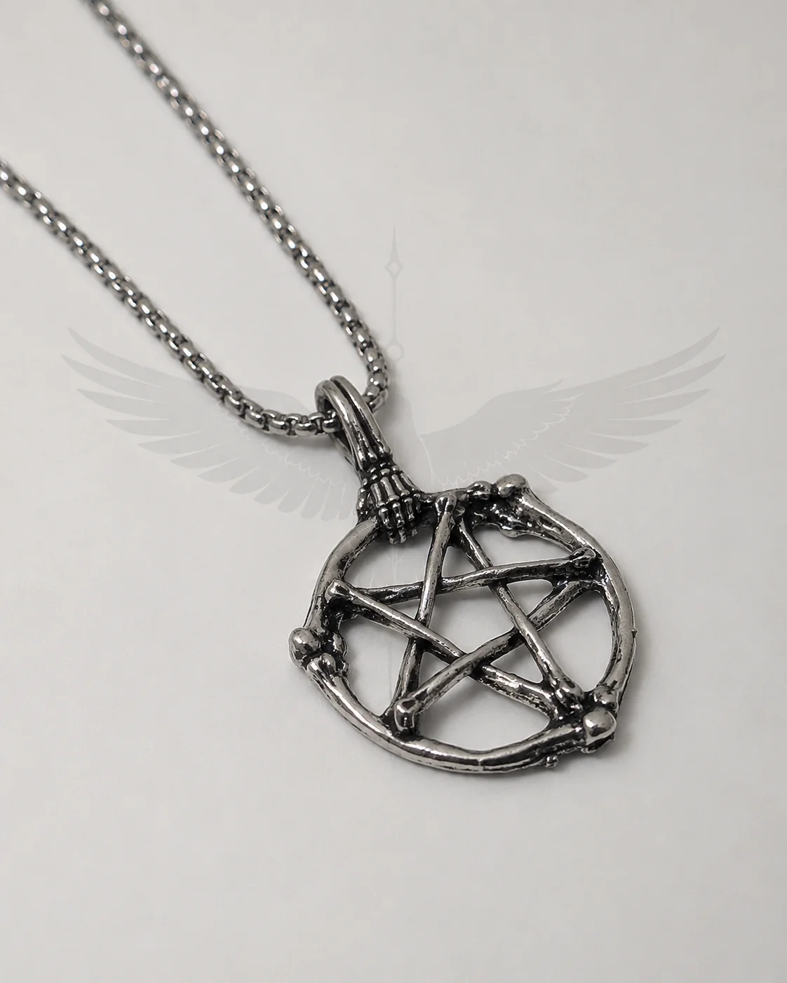 Сріблястий кулон “Кістяна печатка” на ланцюжку